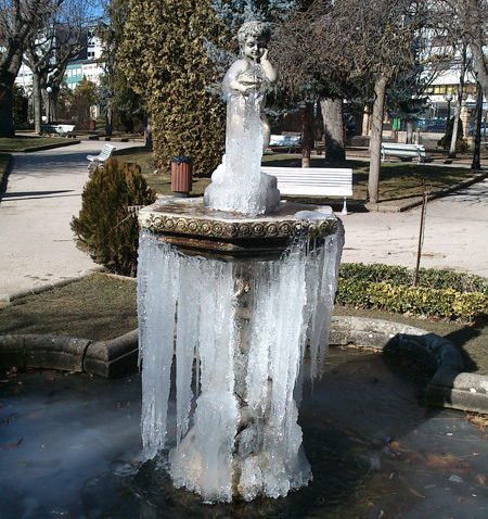 Aspecto de una fuente en la Dehesa
