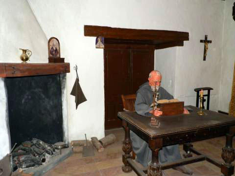 Recreación del cuarto del santero