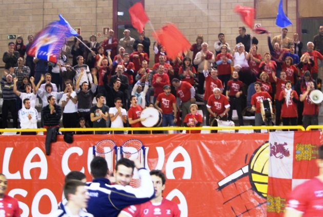 Afición en el pabellón