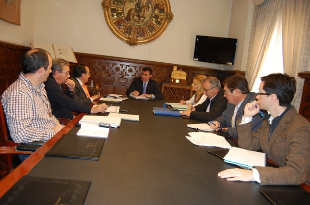 Reunión para tratar el agua