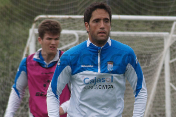 Vélez entrenando con el Xerez