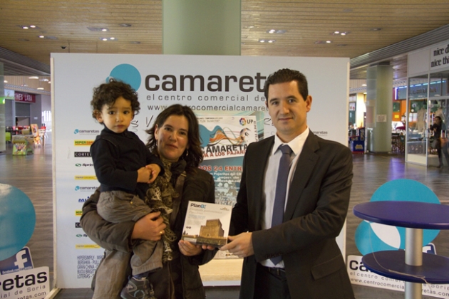 La ganadora con Félix Sánz