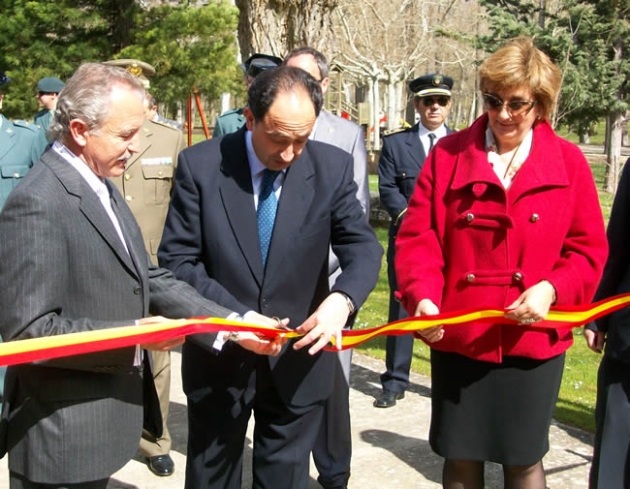 De Miguel, Represa y RuIz