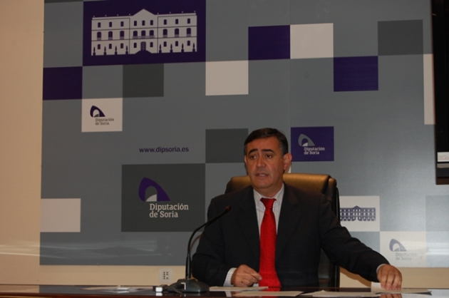 Antonio Pardo ante los medios