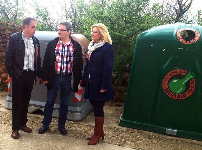 Serrano, Hernández y Pérez (dcha.)