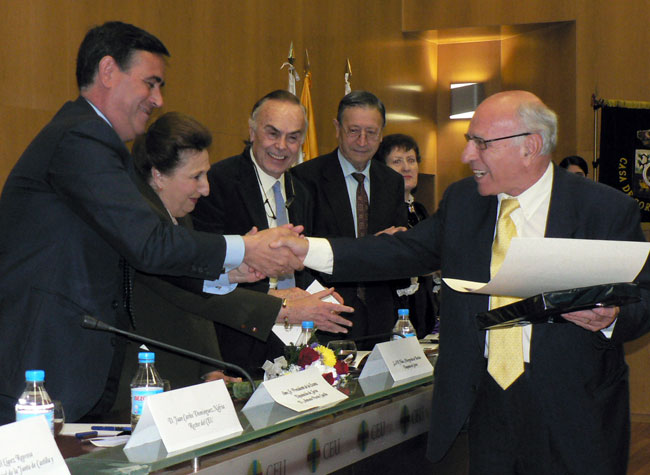 Pardo saluda a Bartolomé