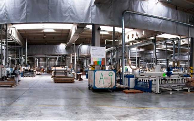 Interior de la fábrica de Norma