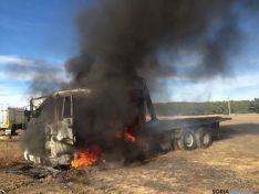Camión ardiendo