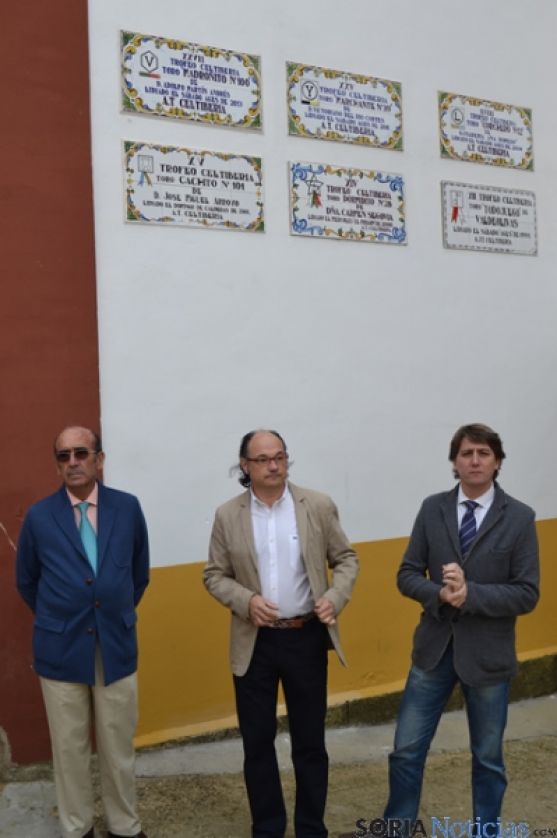 Las Peñas Taurinas de Soria entregan sus premios con el ganadero Adolfo Martín como protagonista