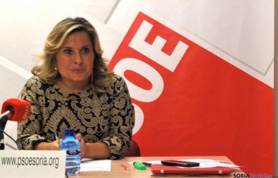 La procuradora socialista Esther Pérez. 