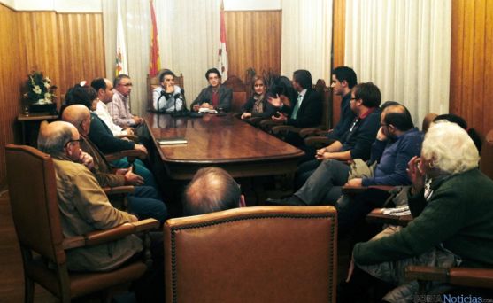 Reunión del PP con concejales de su partido en Covaleda.