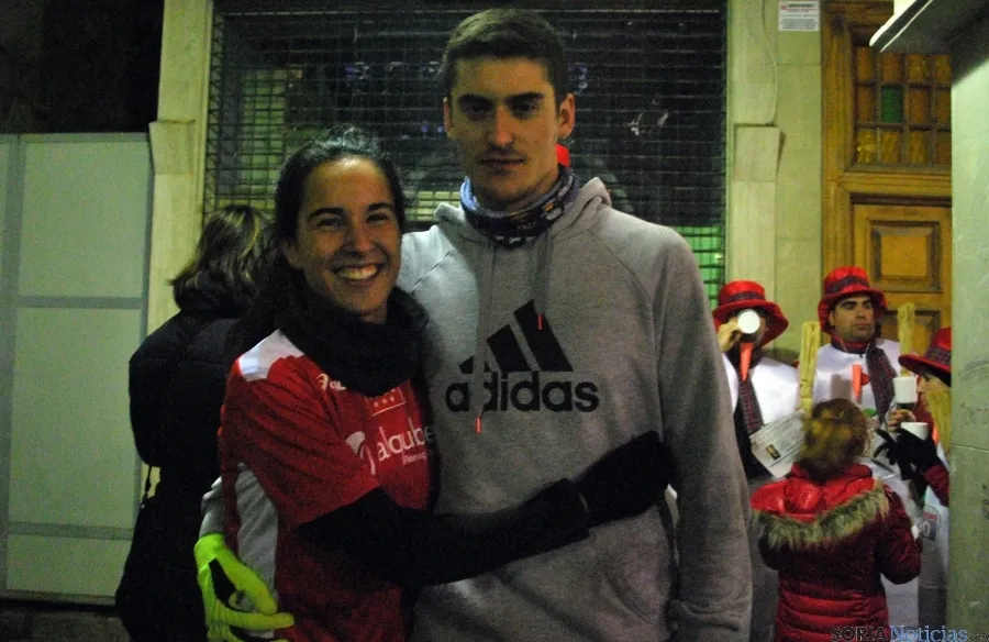 Los ganadores, felices tras la prueba.