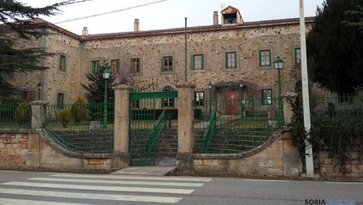 Residencia de El Royo, cponcesionada por la Diputación.