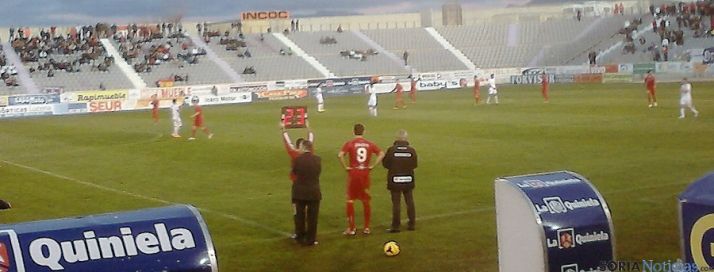 Enrich fue sustituido por Pedro Martín en el 75.