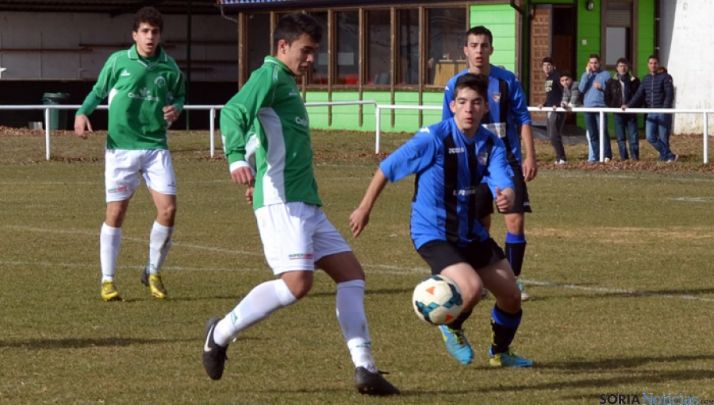 Diego y Vargas, sobresalientes en el partido.