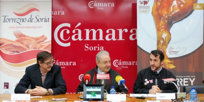 De izquierda a derecha, Sáez, Martínez y García en la presentación del concurso.
