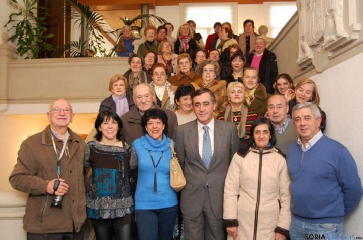 Vecinos de San Leonardo, en la Diputación