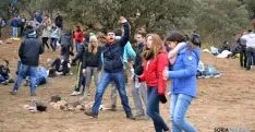 El monte de Los Royales es uno de los puntos de encuentro de los jóvenes
