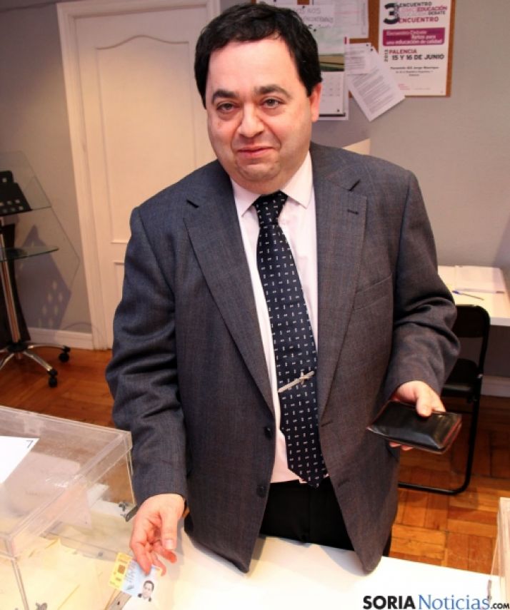 Delgado, en la votación de este sábado.