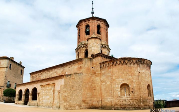 La iglesia de San Miguel, en la plaza Mayor de Almazán.