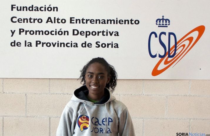 La pertiguista soriana Brenda Mateo.