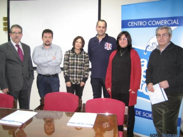 Integrantes de la nueva directiva del Centro Comercial Abierto.