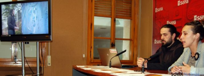 Javier Arribas e Inés Andrés, en la presentación del nuevo proyecto mural