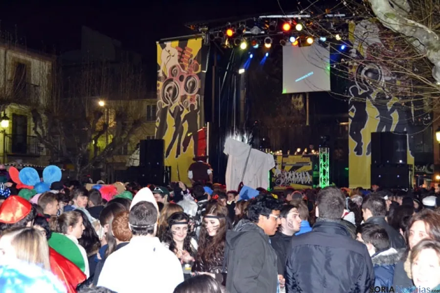 Foto 2 - El carnaval soriano  recupera la calle, la participaci&oacute;n y el disfraz