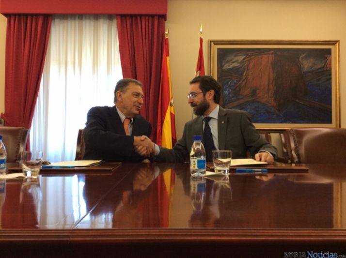 Convenio entre Junta y Renault