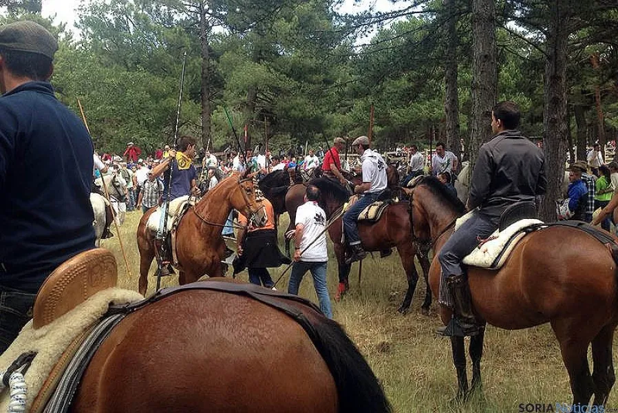 Algunos de los momentos de mayor intensidad durante el último tramo de La Saca 2014. / SN