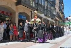 Desfile hacia la plaza Mayor este Lunes de Bailas. / SN