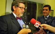 Martín de Marco, (izda.) junto al presidente de Caja Rural, Carlos Martínez Izquierdo. / SN