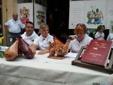 Diversos momentos de las pujas