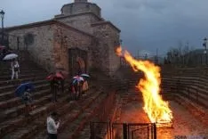 Paso del fuego en San Pedro Manrique