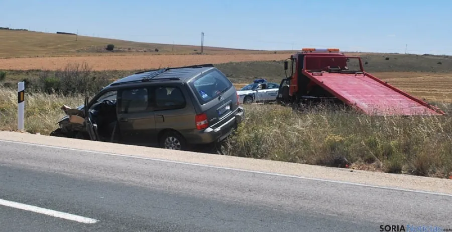 El vehículo siniestrado en la cuneta. / SN