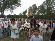 Foto 12 - Posada apoya el bicentenario con su presencia en la romer&iacute;a de La Blanca en Cabrejas