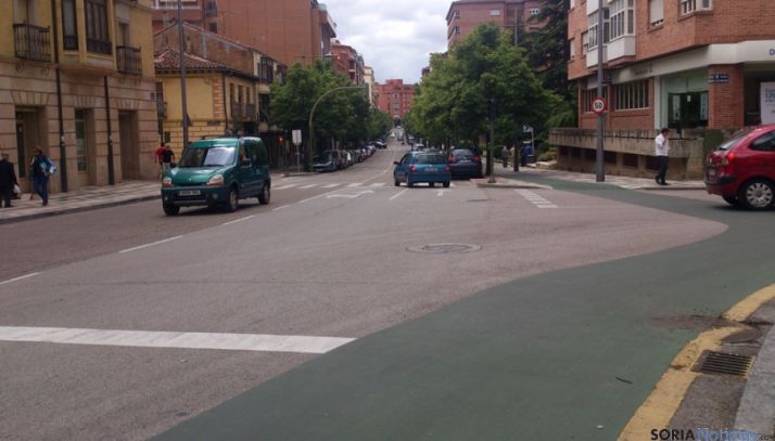 Mariano Vicén este viernes, donde se aprecia el carril bici todavía sin señalizar. / SN