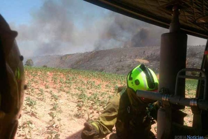 Efectivos de la BRIF de Lubia este viernes en Bustares.