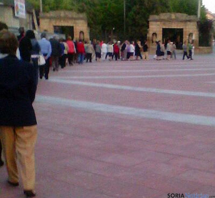 Los orantes en Mariano Granados. / SN