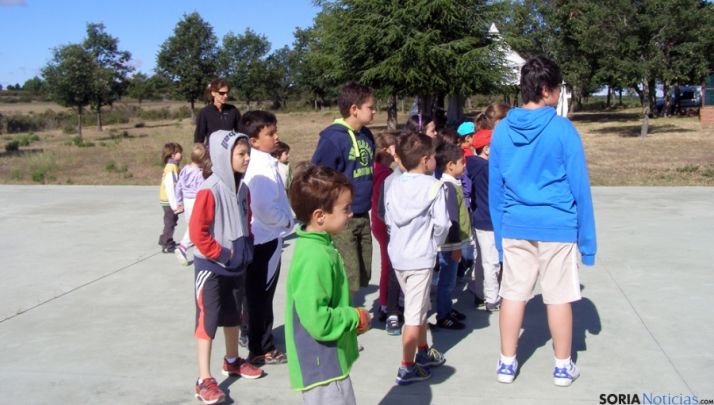 Niños en el campamento del Céder.