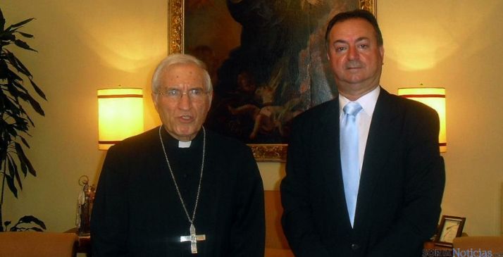 El cardenal Rouco con Jesús Alonso. 