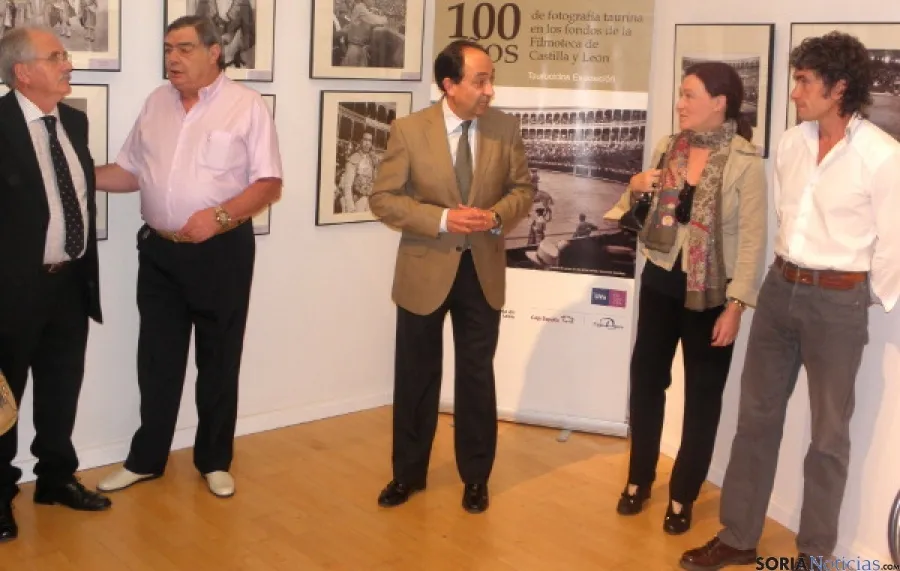 Inauguración de la exposición 100 años de fotografía taurina