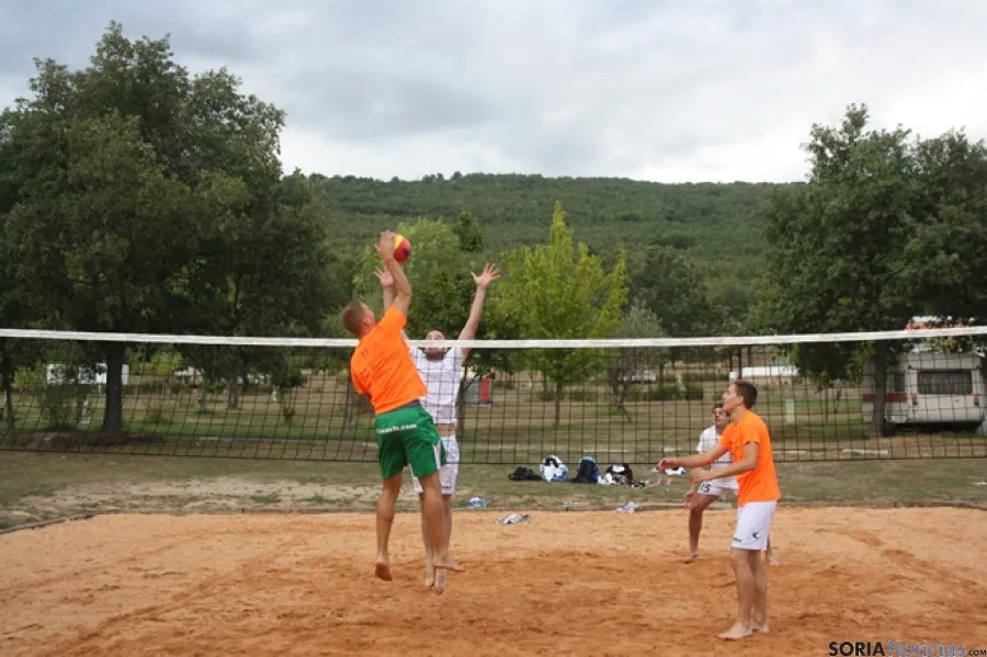Río Duero San José inaugurando el campo de voley playa