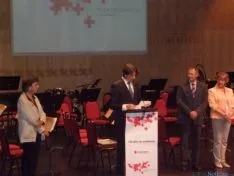 Foto 4 - Diputaci&oacute;n y Ayuntamiento de Soria recogen las Medallas de Oro de Cruz Roja Espa&ntilde;ola