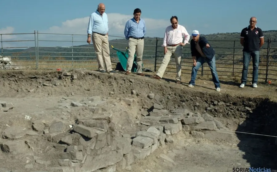 Visita a la excavación de Los Casares