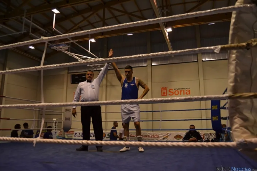 Velada de boxeo 2014
