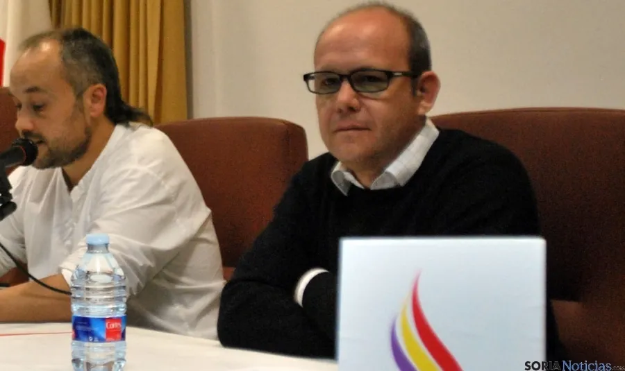 Jacinto Lara (dcha.) en la apertura de la VIII Semana de la Memoria Histórica y los Derechos Humanos.  / SN