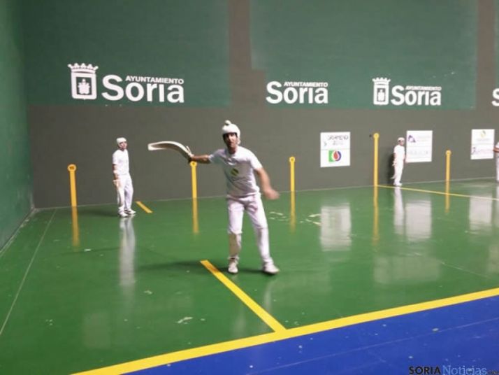 La pareja Urriza-Endika se llevan el I Torneo Remonte Magnesitas de San Saturio