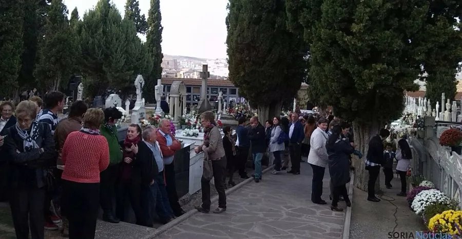 Rosario de Difuntos rezado esta tarde en Ágreda. / SN