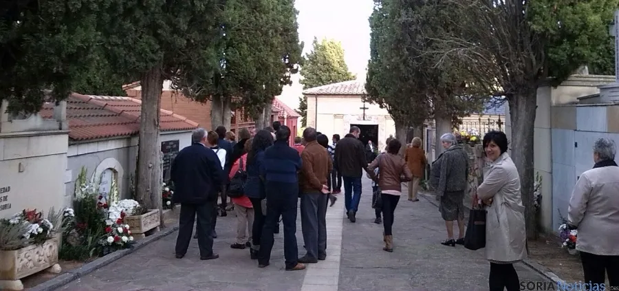 Capital y provincia recuerdan a sus difuntos.